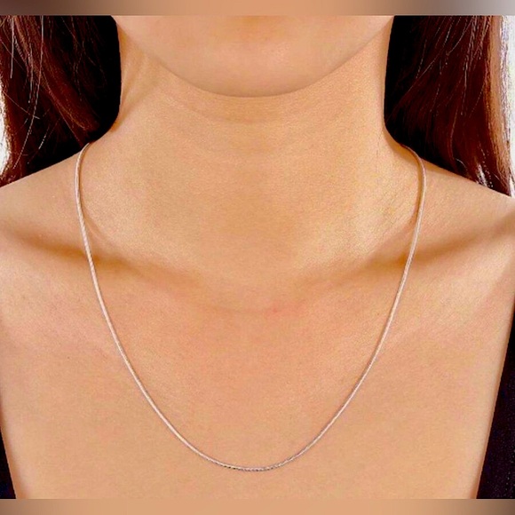 New 925 Sterling Silver Snake Chain Necklace - Picture 4 of 4